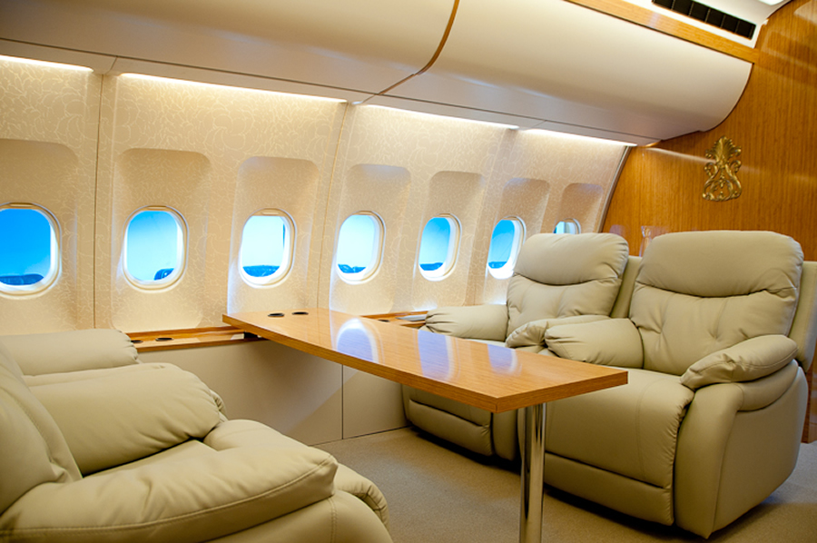 Özel Jet Uçak Dekoru Dikine Kesit Uçak Dekoru