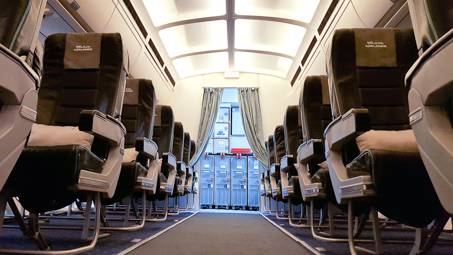 Çift Koridorlu Uçak Dekoru Tek Koridorlu Uçak Dekoru