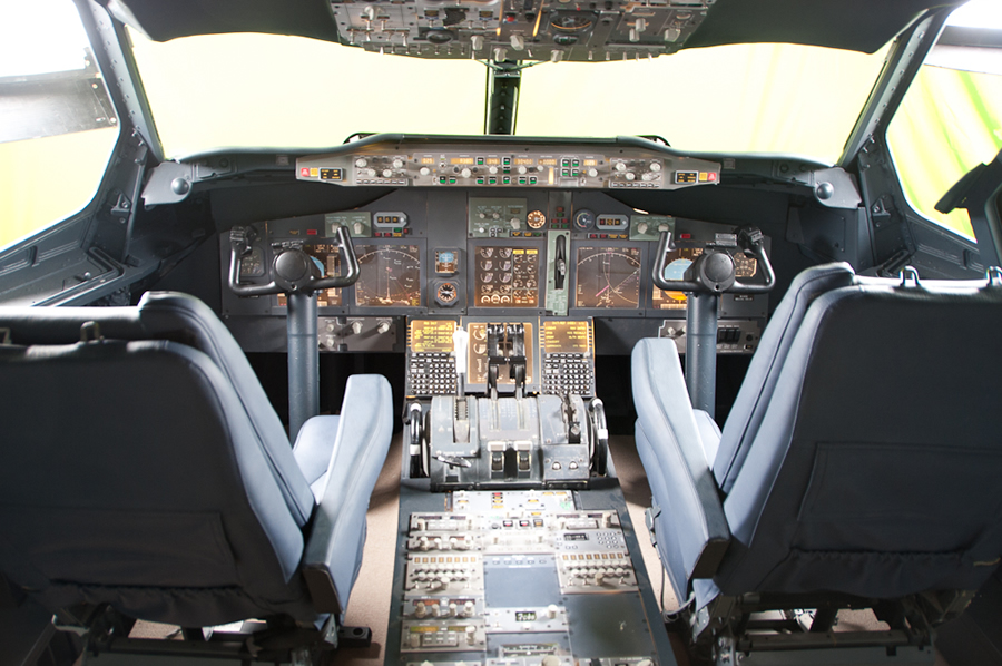 Uçak Kokpit Dekoru Uçak Kokpit Dekoru